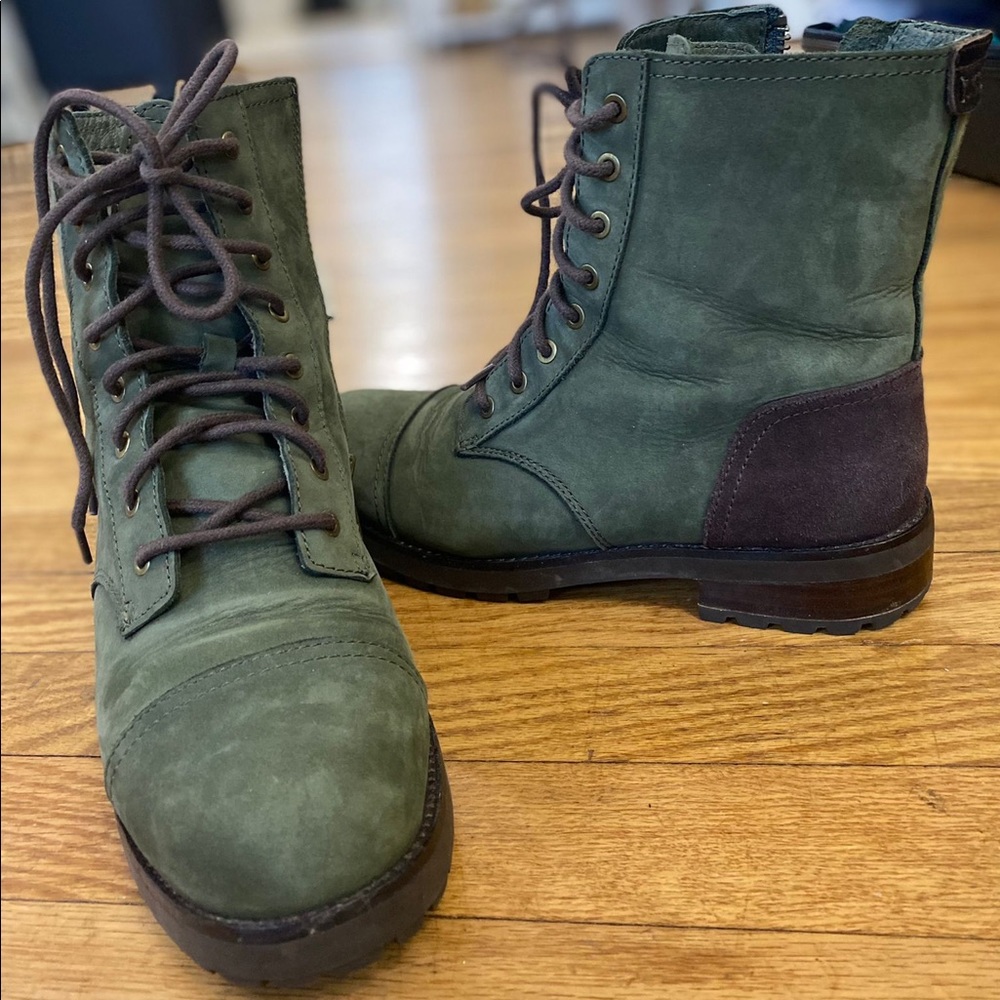 Women Olive Green UGG boots
